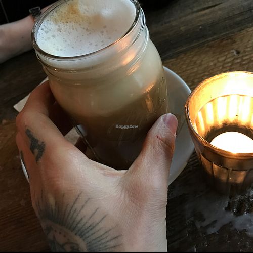 dutch windmill cookie latte coffee (soy milk) at Froindlichst - Winterhude in Hamburg