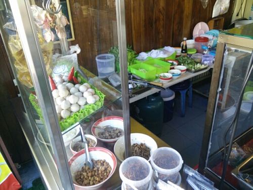 noodle soup selections at Naphat Vegetarian in Chiang Mai