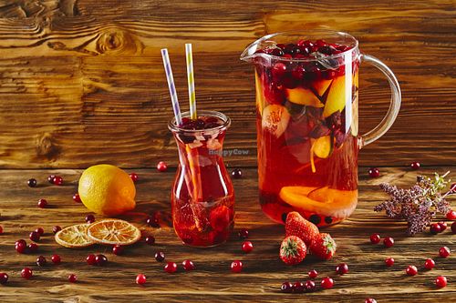 home-made lemonade. домашний лимонад. 
free for check-in. За check-in даем бесплатно! at Veggie Cafe in St Petersburg