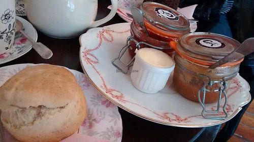 Cinnamon scone and dairyfree spread and jams at Casa Angelina in Edinburgh