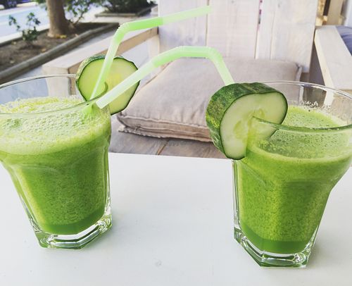 Green cleance super detox coldpressed juice at OWL Organic Market in San Pedro De Alcantara