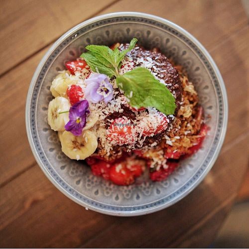 Pitaya smoothie bowl  at Mahalo - Hornsgatan in Stockholm