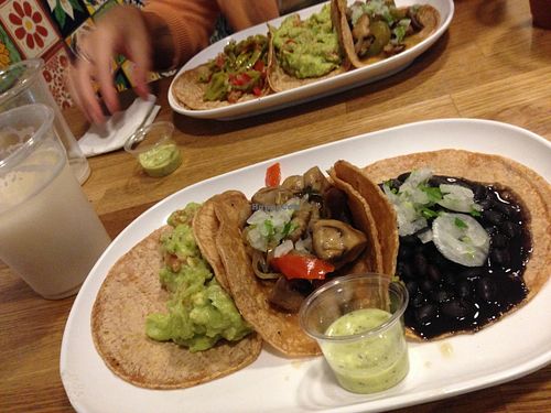 3 vegan tacos. Menu. at Taqueria El Guacamole in Paris