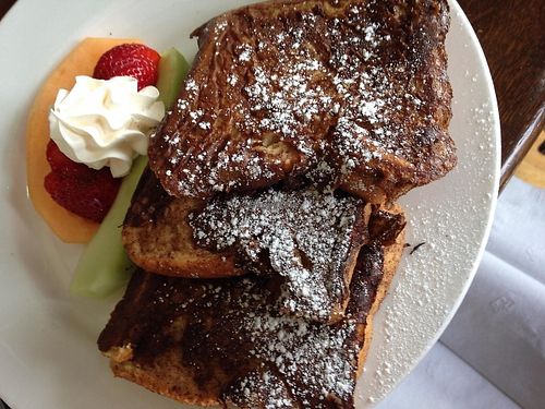 Vegan French toast at Smoke and Barrel in Washington