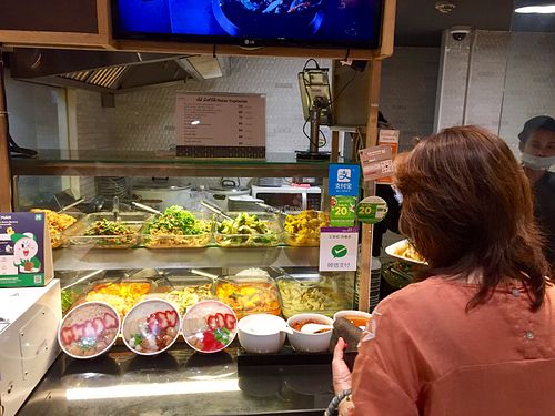 Ordering at Walee Vegetarian in Bangkok