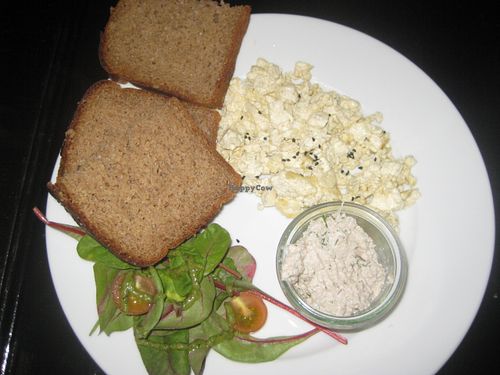 Vegan breakfast plate at Cafe Michelle in Warsaw