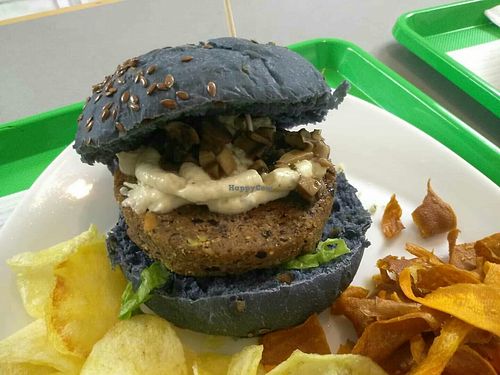Black bean and mushroom burger at Vegana Burgers - Atrium Saldanha in Lisbon