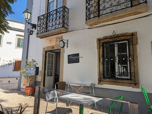 exterior at Alcachofra Cafe in Faro