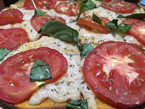 vegan pizza at Vieja Varsovia in Queretaro