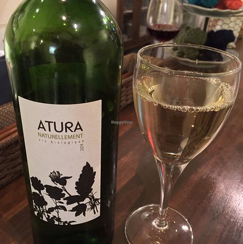 Organic white wine at Kiboko in Tokyo