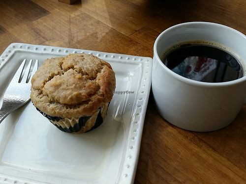 muffin and coffee at Kiboko in Tokyo