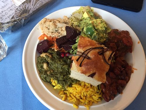 hot food and salad buffet with homemade bread at Crunch Kantine in Berlin