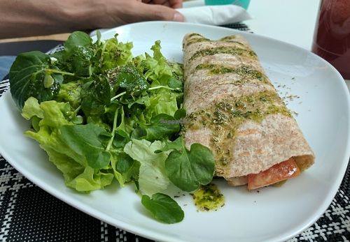 vegan wrap at Juicefood by L&E in Almada
