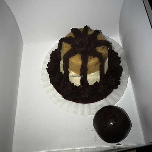 Vegan Chocolate Chip Truffle & Vegan Chocolate Chip Cookie Dough Cheesecake  at Emerge An Artisan Juicery in Lafayette
