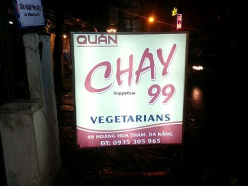 Sign on the street at Quan Chay 99 in Da Nang