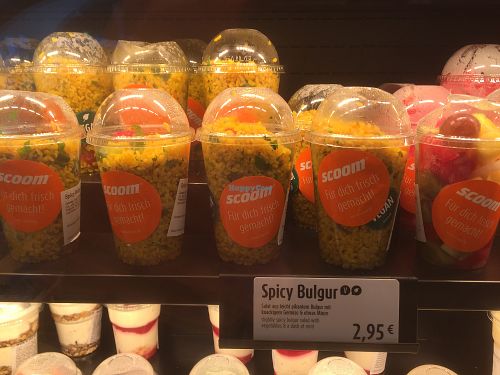 Food in a cup at FRA - Scoom - T1 in Frankfurt