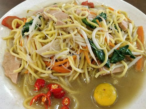 fried hokkien prawn noodle  at Ming Shan Vegetarian Food Stall in Central Singapore
