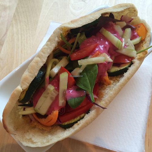 veggie pitta with beetroot tzatziki  at Koffie Engel in Berlin