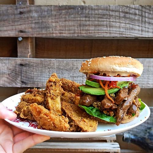 teriyaki ribs burger at La Cocina de Sofia in Veracruz