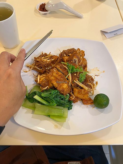 Miserable portion and clumpy beehoon 5/10  at SunnyChoice - Bukit Batok in West Singapore