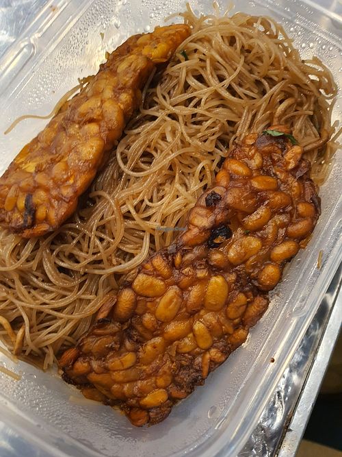 I love their Tempeh 😍 at Mi Le Vegetarian 弥乐素食 in Central Singapore