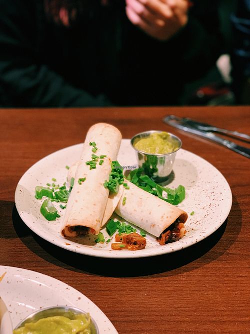 Vegan tortilla flutes at O'Learys in Trollhattan