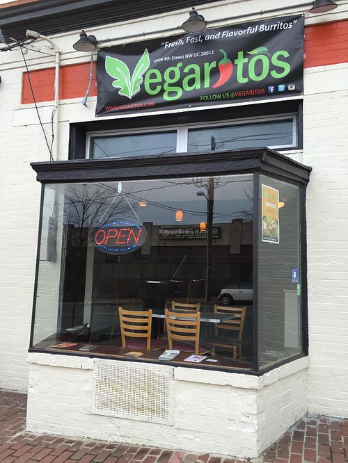 Storefront at Vegaritos in Washington