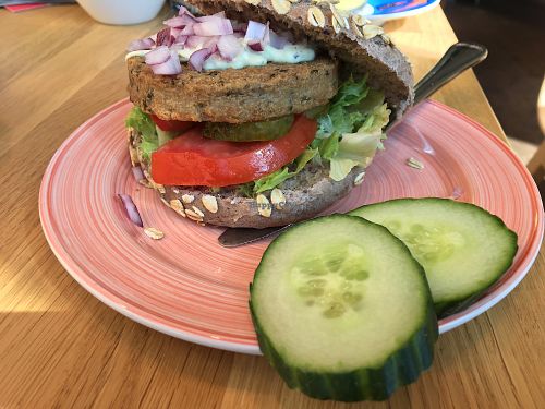 Dutch weedburger on an oaty bagel at Bagels & Beans - Stieltjesstraat in Rotterdam