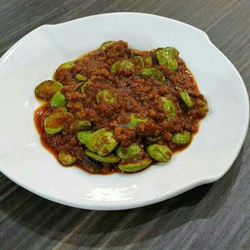 petai sambal at Vege Restoran 素食館 in Batam