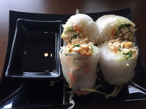 Fresh spring rolls (delicious!) at Mee and I in Cambridge