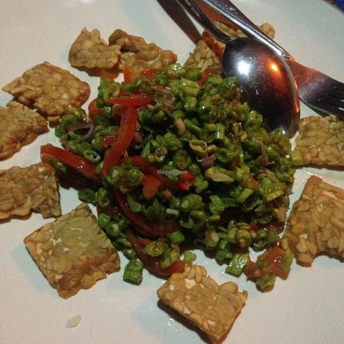 Green bean salad with fried tempeh at Gili Air Santay Bungalow and Restaurant in 