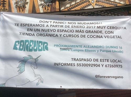 Sign announcing that Forever has closed at this location and will be opening at a new location in January 2017. at Forever - Polanco in Mexico City