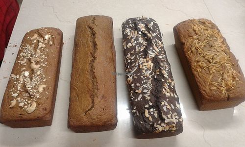 Budines de frutas :: Banana y Jengibre * Naranja y Castañas de cajú * Cacao y leche de coco * Manzana y canela at Curcuma in El Chalten