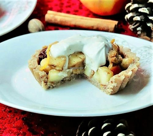 vegan pie at Jo's Delights in Mellieha