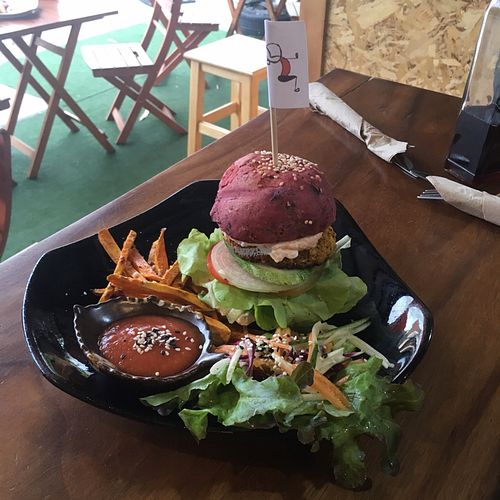 vegan burger with sweet potato  at Yogi Cafe - Zen Retreat in Koh Samui