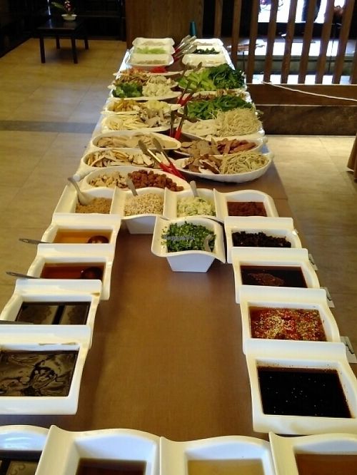 hotpot table at Wenshu Temple Restaurant 心香 in Chengdu