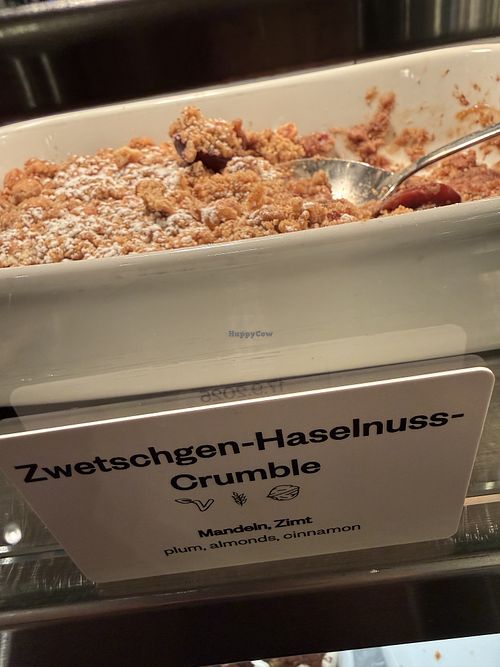 vegan crumble  at Hiltl - Dachterrasse in Zurich
