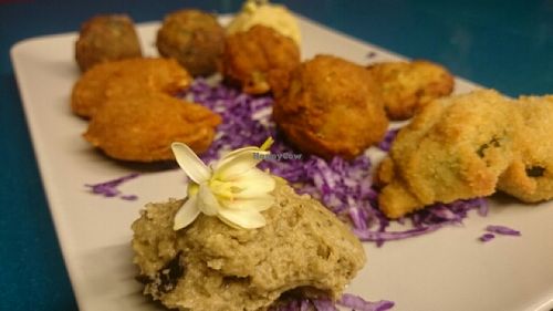 Nuestro picoteo at B12 in Los Cristianos