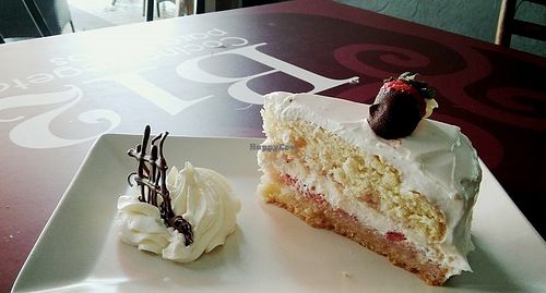 tarta fresa y nata at B12 in Los Cristianos
