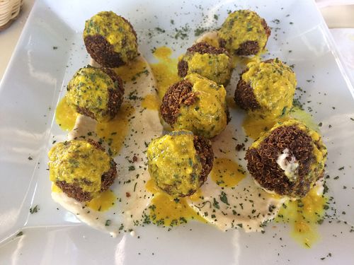 Albóndigas de quinoa at Vintage 54 in Almeria