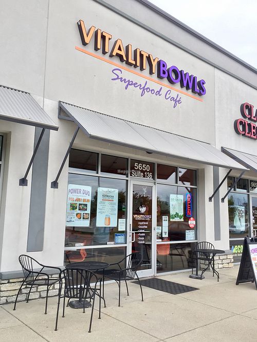 main entrance (in strip mall, set back a bit from the road) at Vitality Bowls in Indianapolis