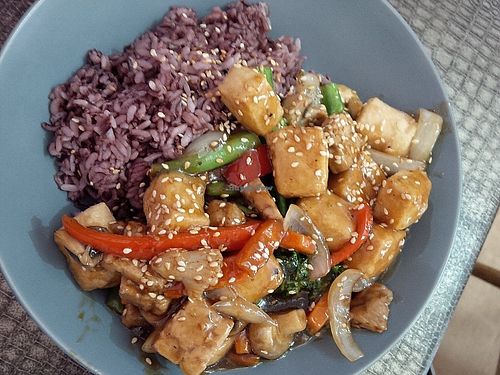 Tofu teriyaki rice with vegetables at Herbee's Garden Cafe in Hahndorf