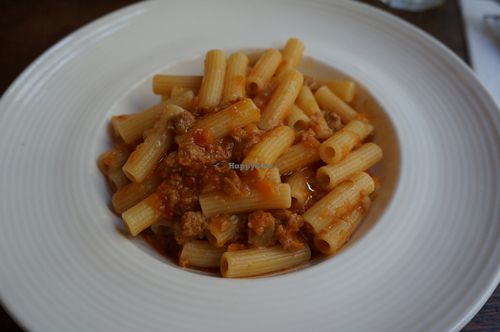 Vegan bolognese pasta at ivlo in Paris