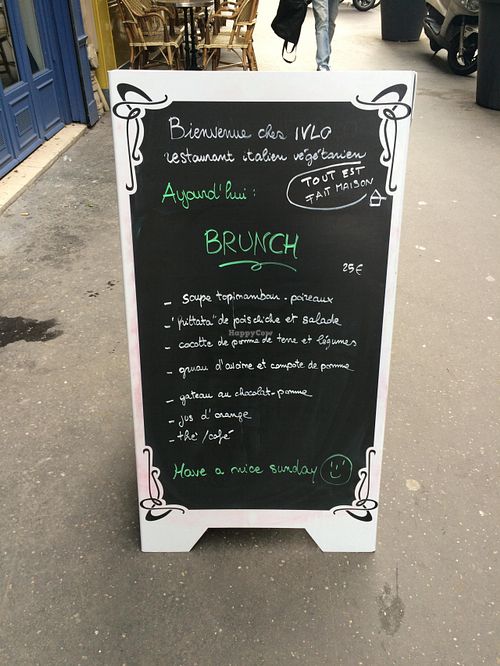 Sunday brunch menu at ivlo in Paris