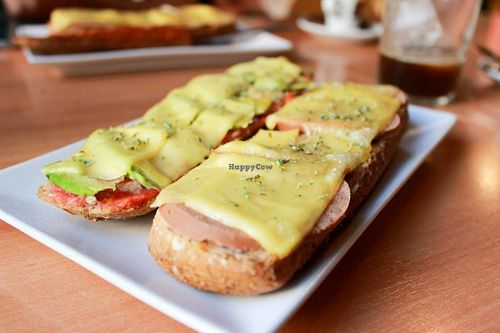 whole-wheal toasts: with vegan ham and cheese/with avocado and vegan cheese at Hicuri in Granada