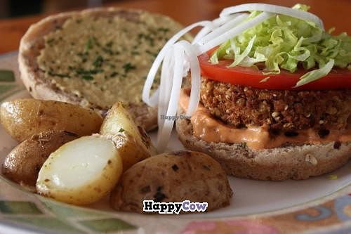 Hamburguesa vegana. at Hicuri in Granada