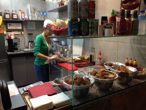 kitchen at Saigon Delice Restaurant in Valencia