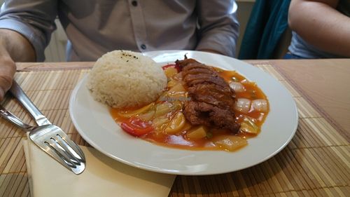 sweet and sour with seitan at Loving Hut in Hamburg