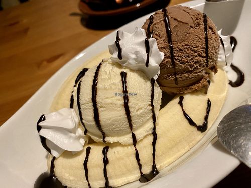 banana boat at Loving Hut in Hamburg