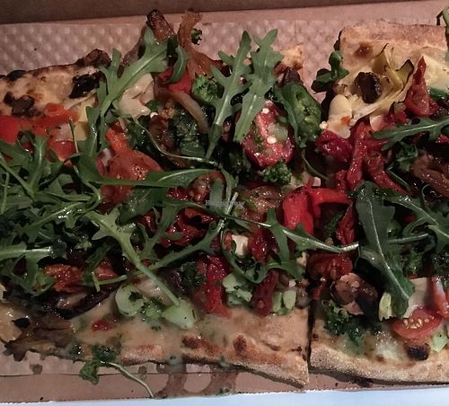 Vegan cheese-less by choice pizza (they have Daiya!) at &pizza in North Bethesda